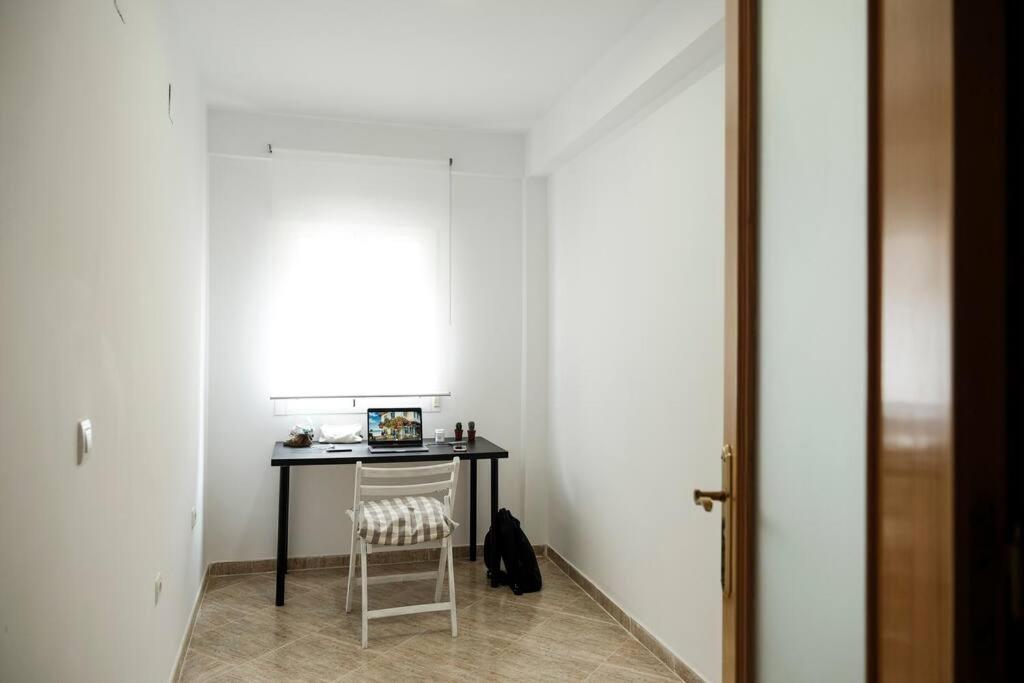 Apartamento A 100M Del Ayuntamiento Huelva Extérieur photo