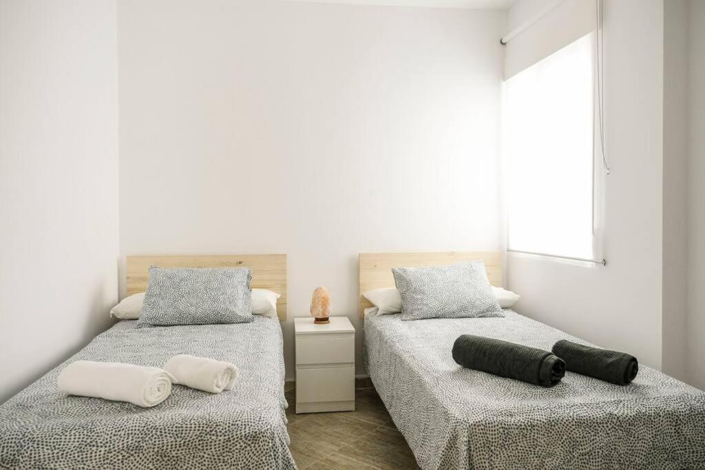 Apartamento A 100M Del Ayuntamiento Huelva Extérieur photo